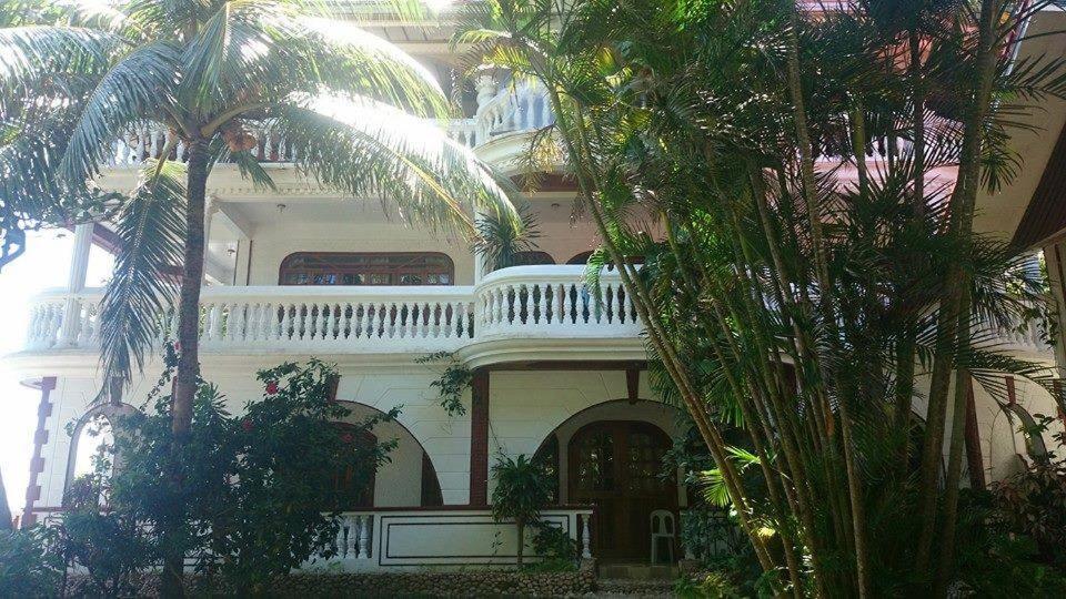Blue Crystal Beach Resort photo