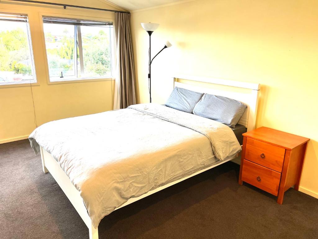Cosy Retreat Near Mairangi Bay, Окленд