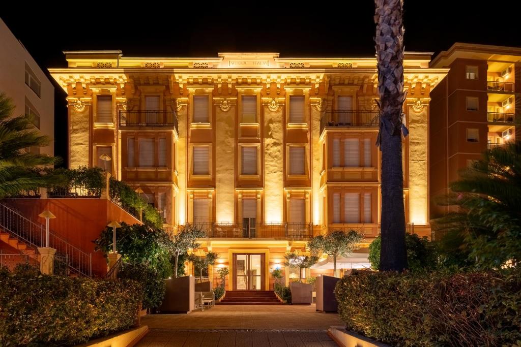 Hotel Careni Villa Italia - 5