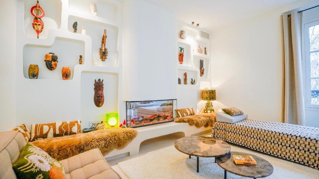Refined Elegance in Central Paris - 4
