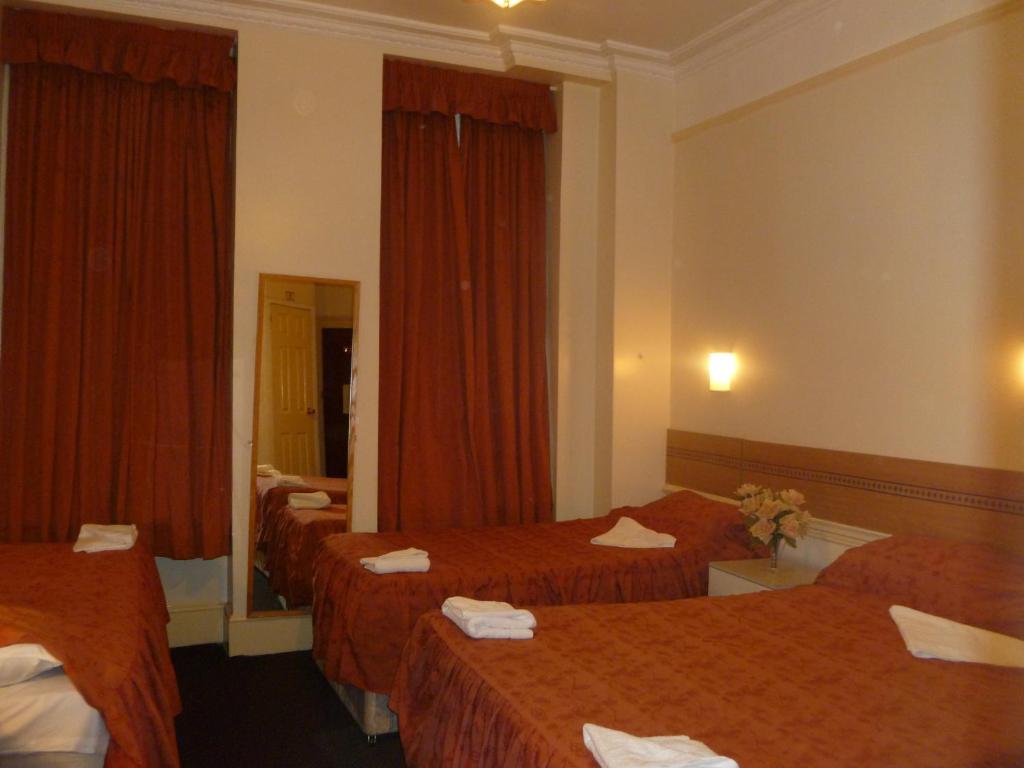 Guilford House Hotel photo
