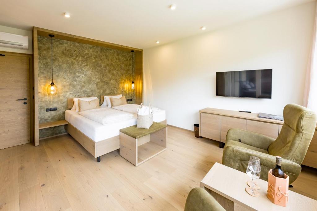 Weingut-Wohlfühlzimmer Adam-Lieleg - 4