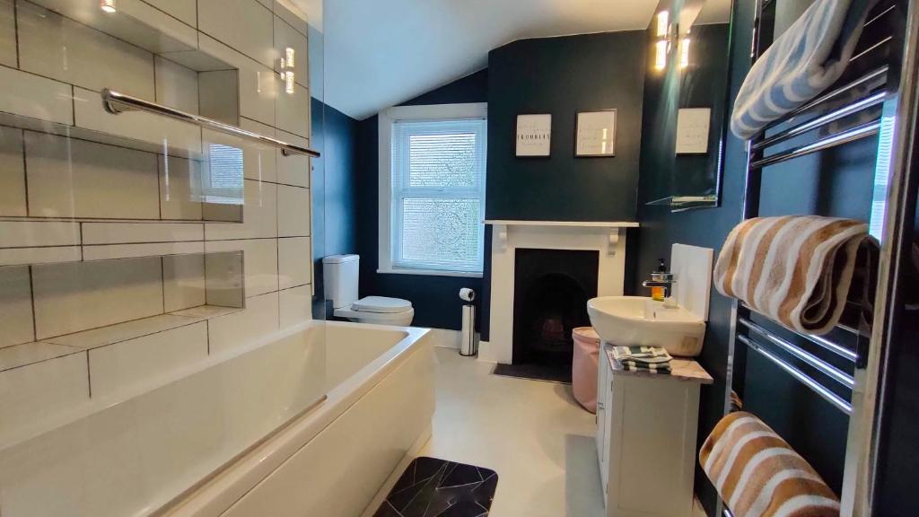 Comfortable Home Away From Home, Gillingham