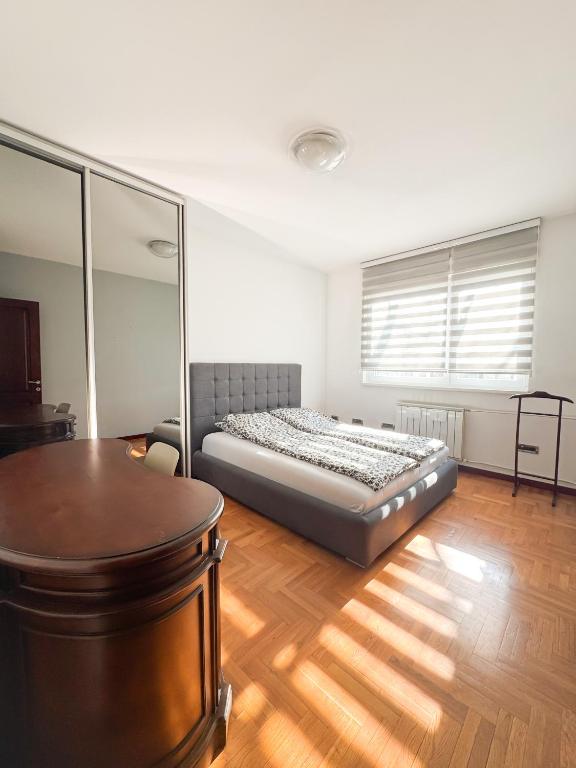 YACHT Arena Belgrade LUX Apartment - 5