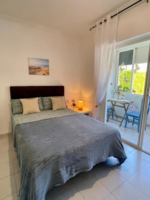 Cosy Studio Apartment By The Sea - 4