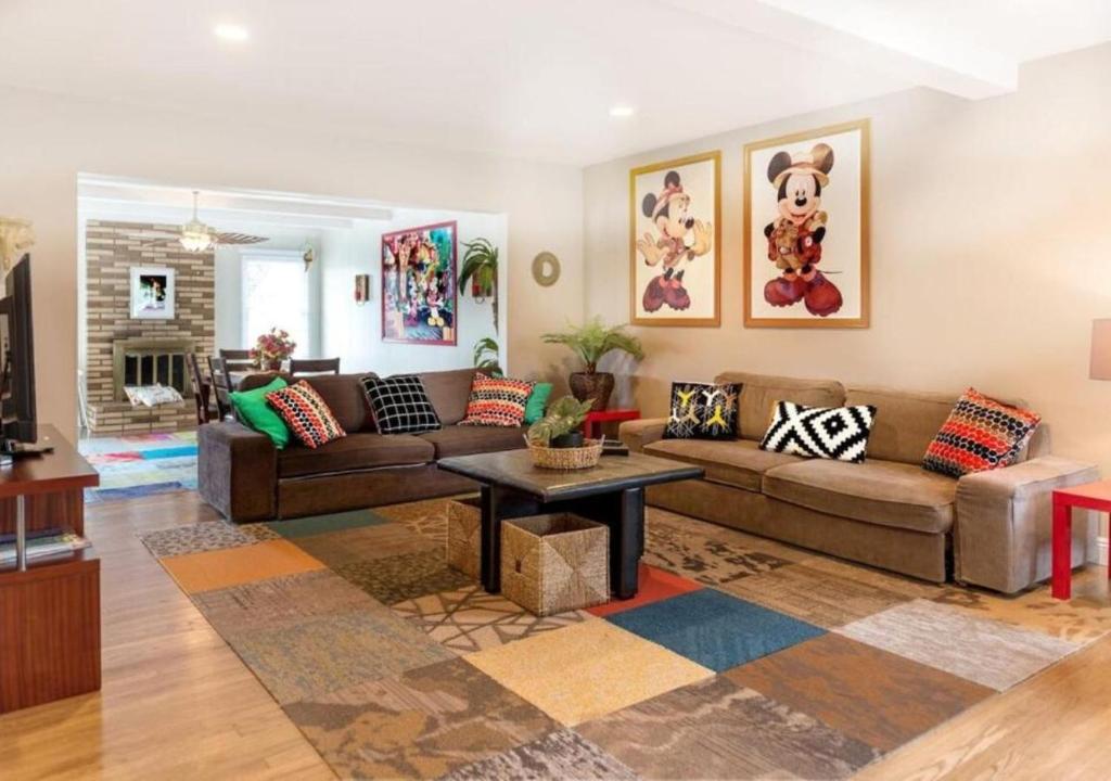 Tiki House and Spa - Walking Distance to Dsineyland, Anaheim