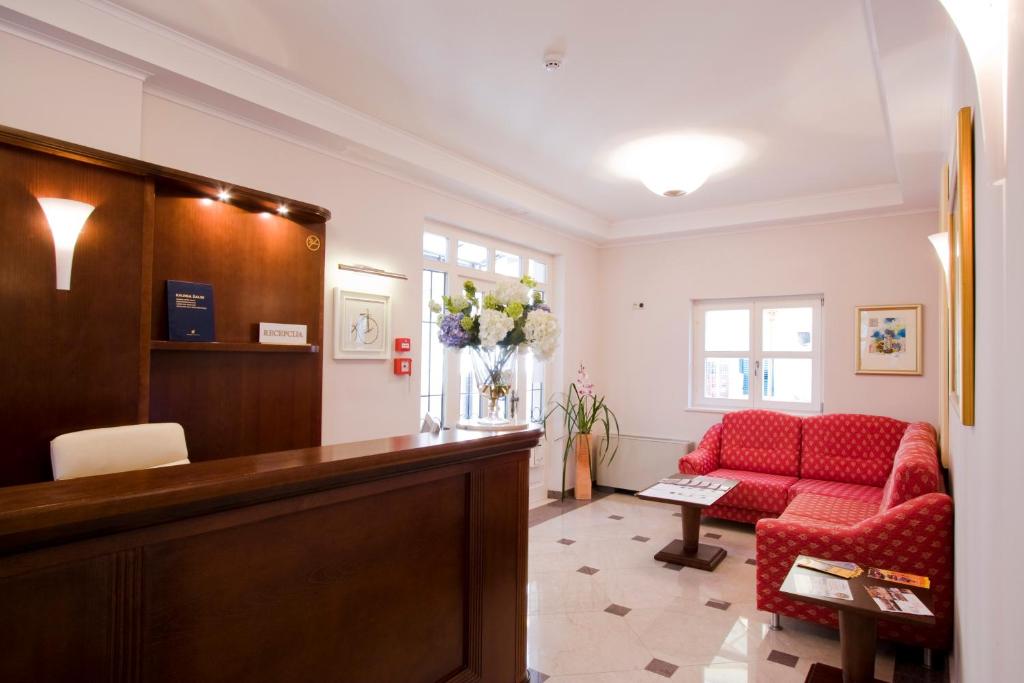 Hotel Croatia photo