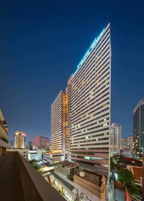 Exterior view, Royal Benja Hotel in Bangkok
