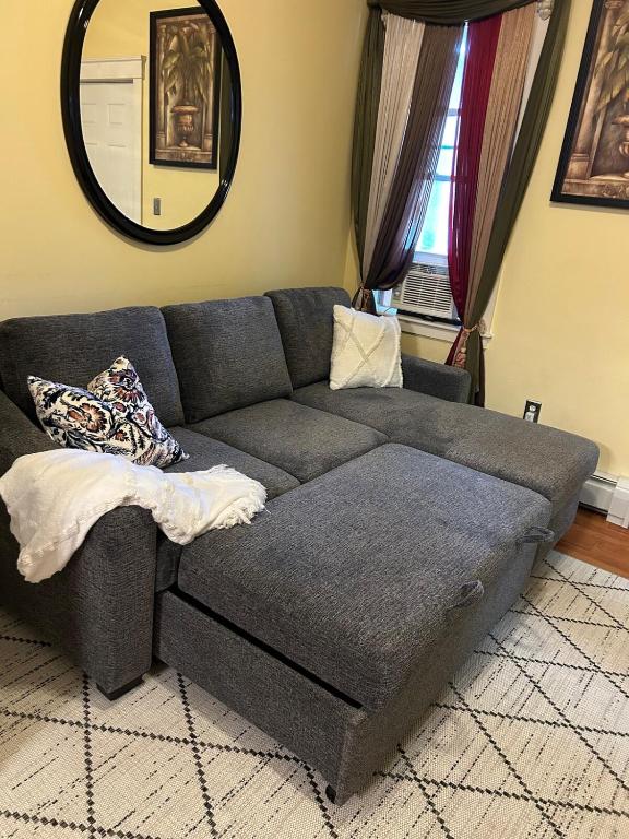 Entire Comfortable Apartment - 1