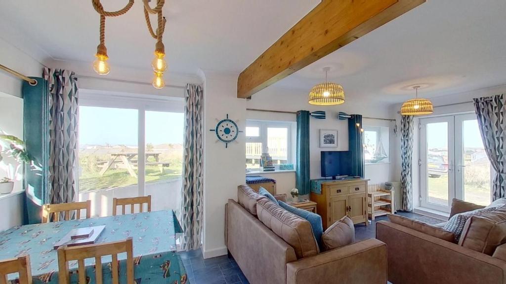 E39 Craigmore, Riviere Towans, Hayle