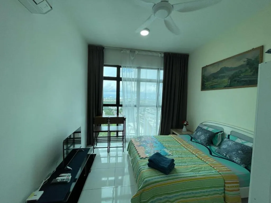 Cozy Sky Loft 2 Guests Nflix, Disney Plus & HBO B30B，位于新山的酒店