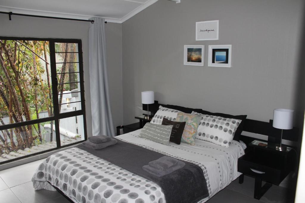 Sandy Bottoms - Zinkwazi 3 bed holiday home, Zinkwazi Beach