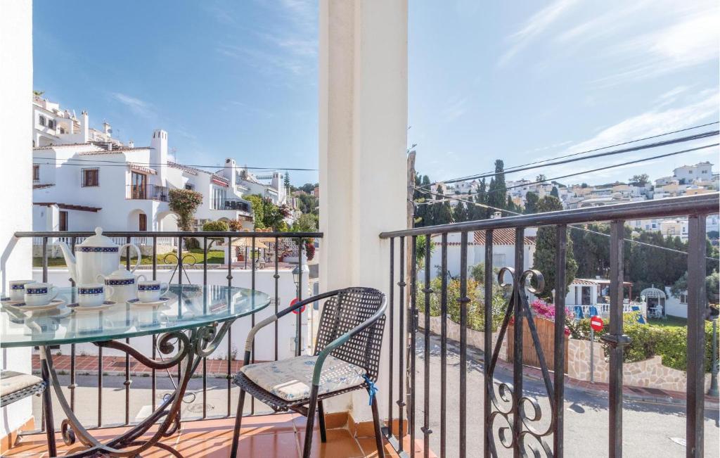 Gorgeous Apartment In Nerja - 3