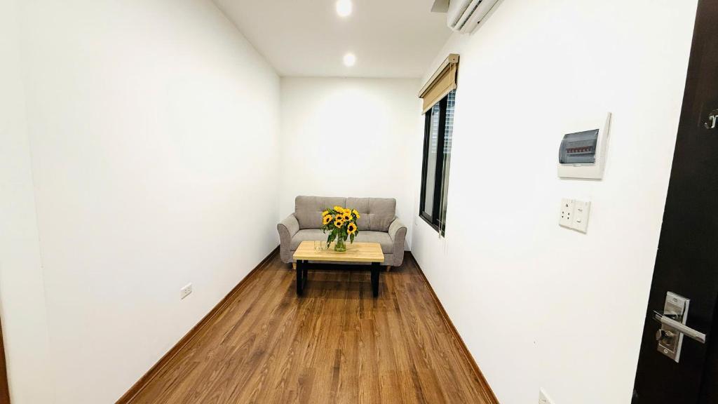 Era Apartment Thinh Hao