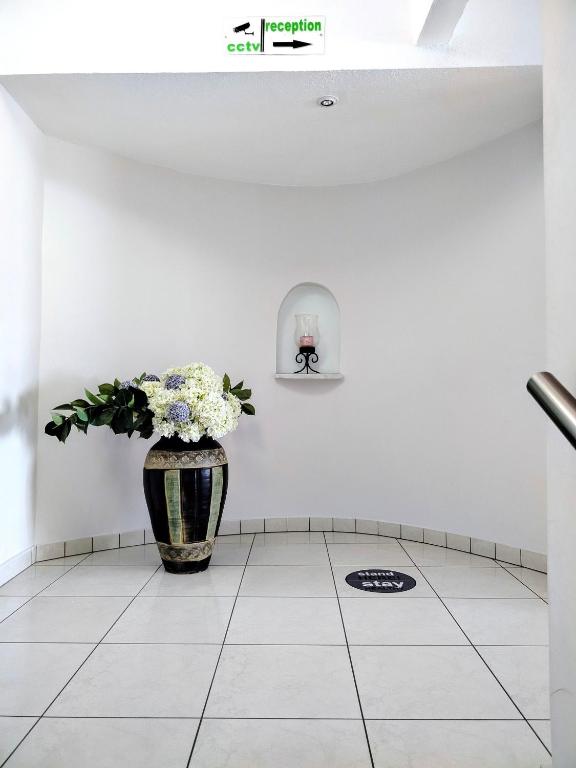 Lobby, Hotel Europa - Family and Senior Friendly in Kavala