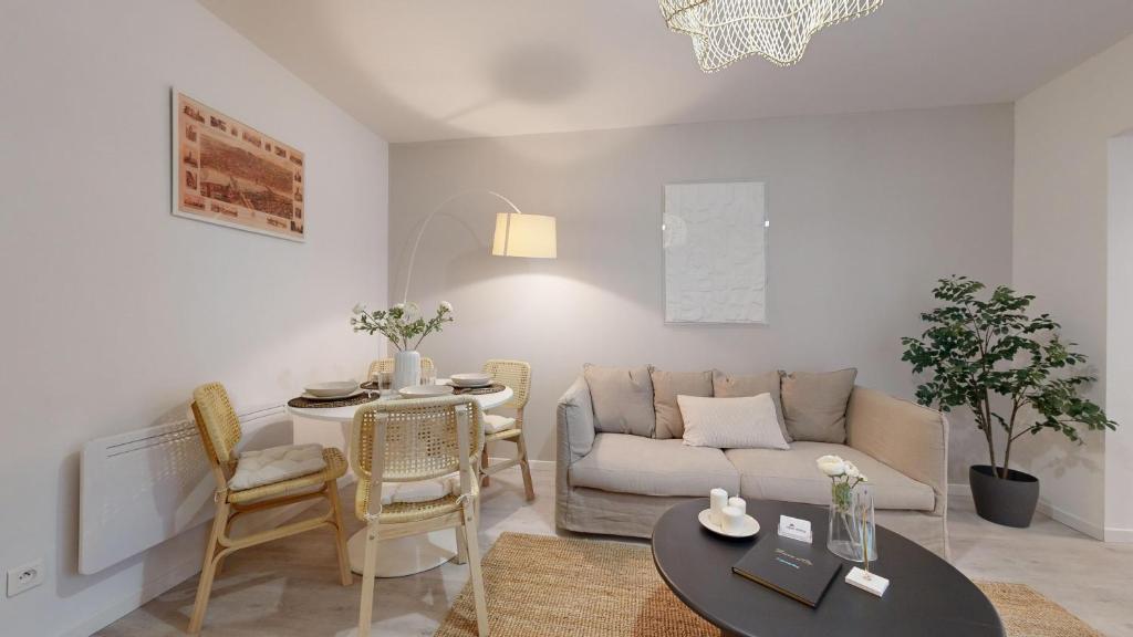expat renting - Le Volta - Terrasse - Netflix - 3