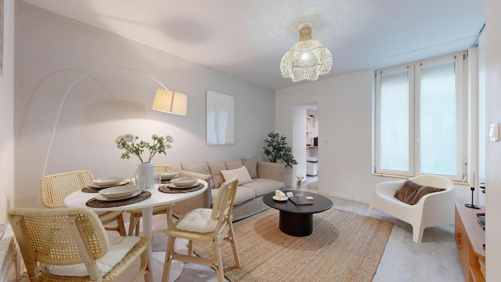 expat renting - Le Volta - Terrasse - Netflix - 4
