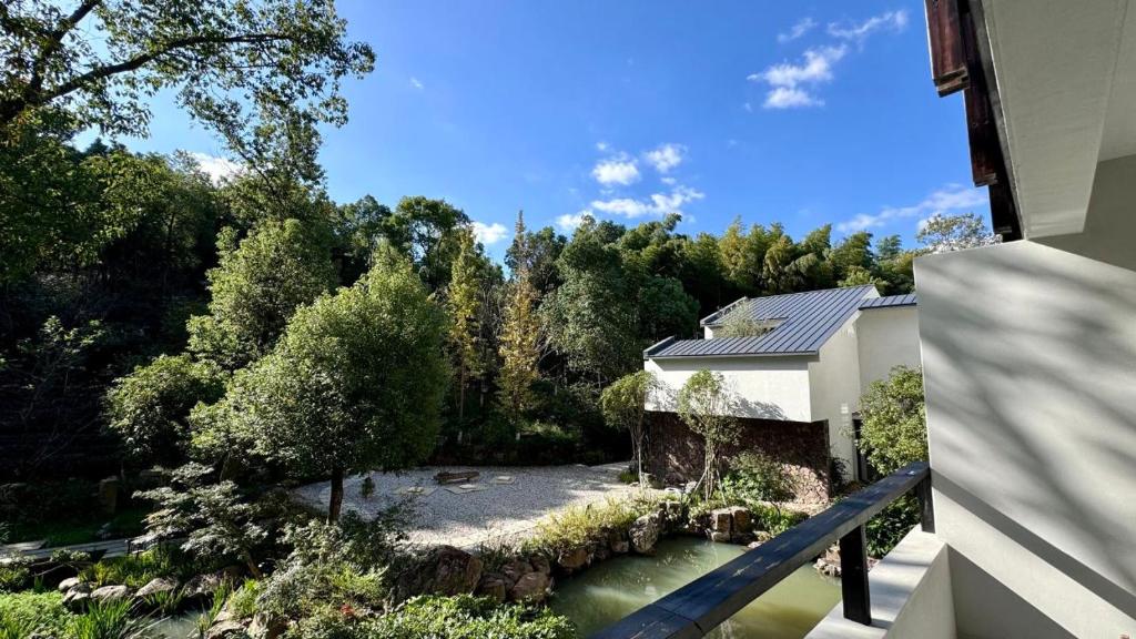 Resun Hotel宜兴春山在望酒店, Zhangze