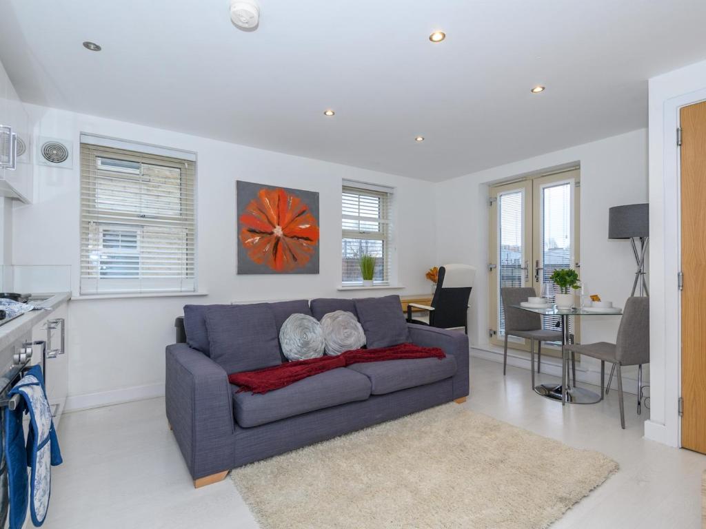 Pass the Keys Corner by the Canal - Leeds Central Duplex, Leeds