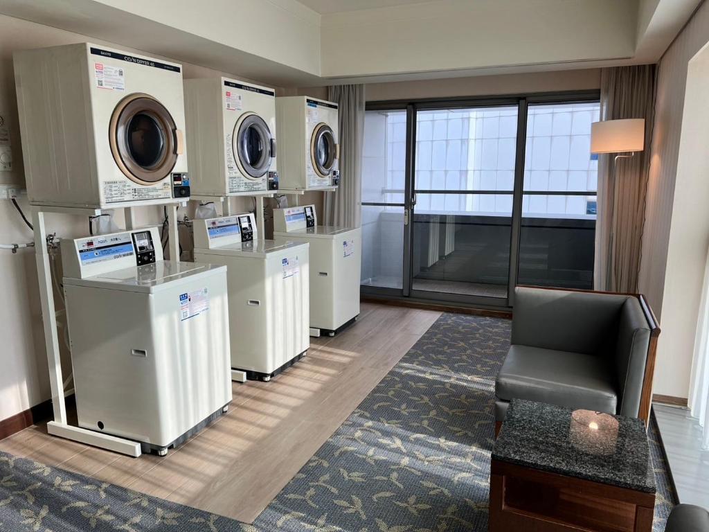 Shared lounge/TV area