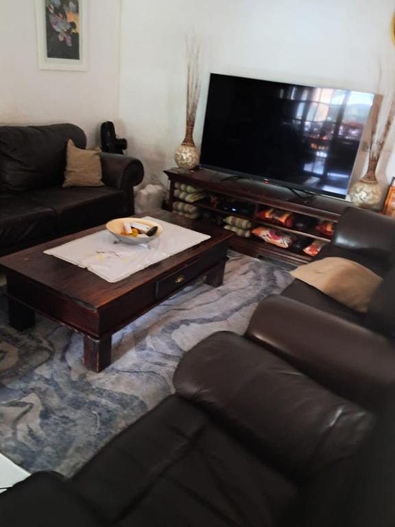 Simunye Retreat, White River