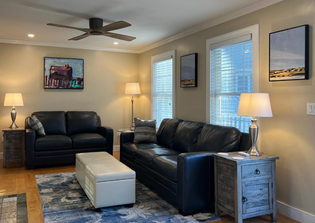 Provincetown House with 2 BR, 2 BA, 2-car pkg, Provincetown