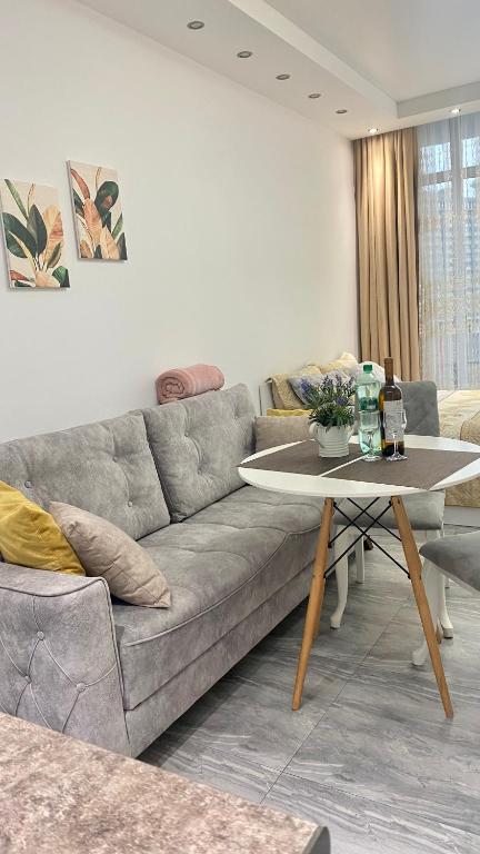 Pirosmani 18D, 12 floor, Batumi