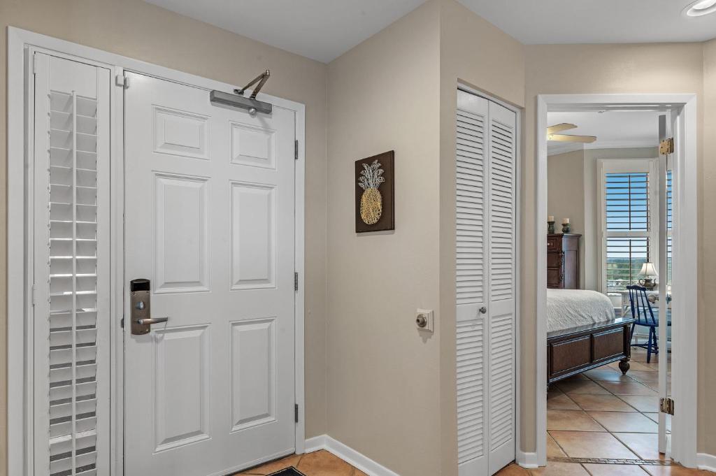 SeaChase 1001C, Orange Beach