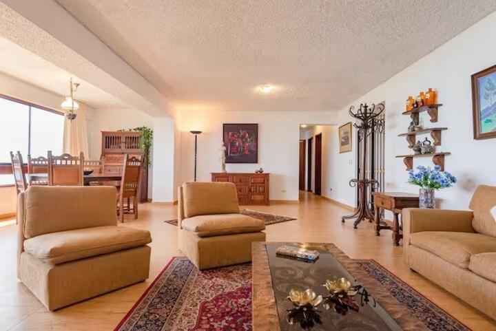 M701 Malecón View Apartment 3 BDR - 2