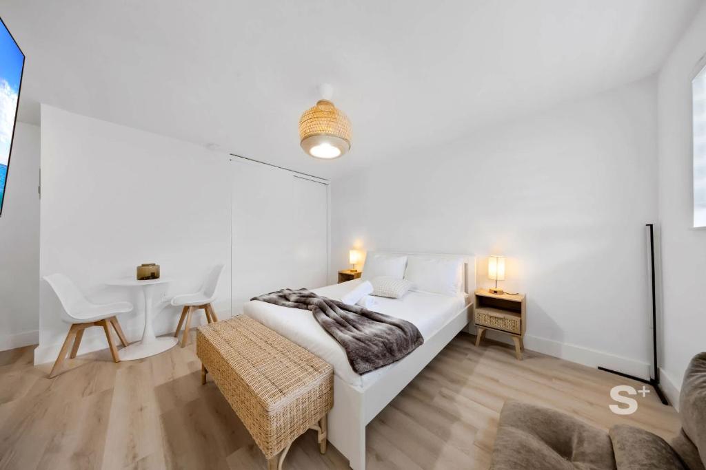 Modern Studio in Miami Gym, BBQ, Free Parking, Miami