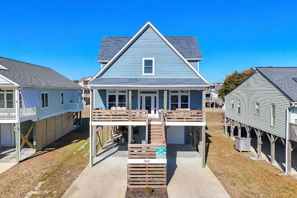 Feels Like Home, Oak Island