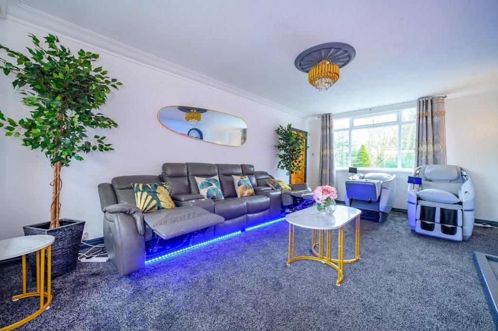 -CH- Stylish & Relaxed Stay,Free Parking,Free WiFi, Batley