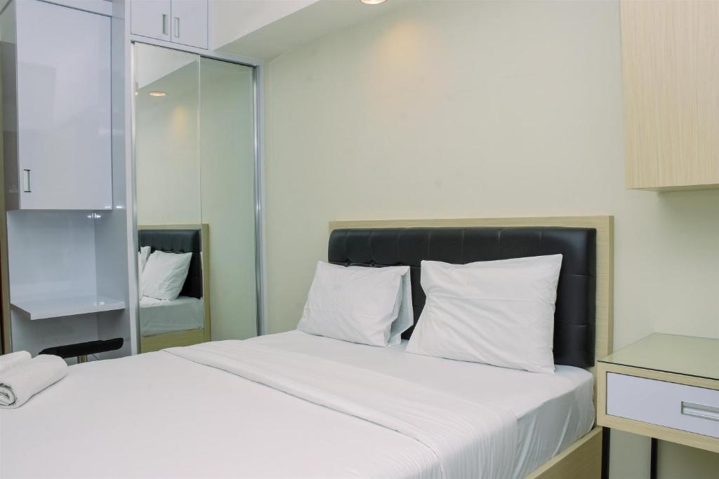 Elegant and Nice Studio at Evenciio Margonda Apartment By Travelio, Depok