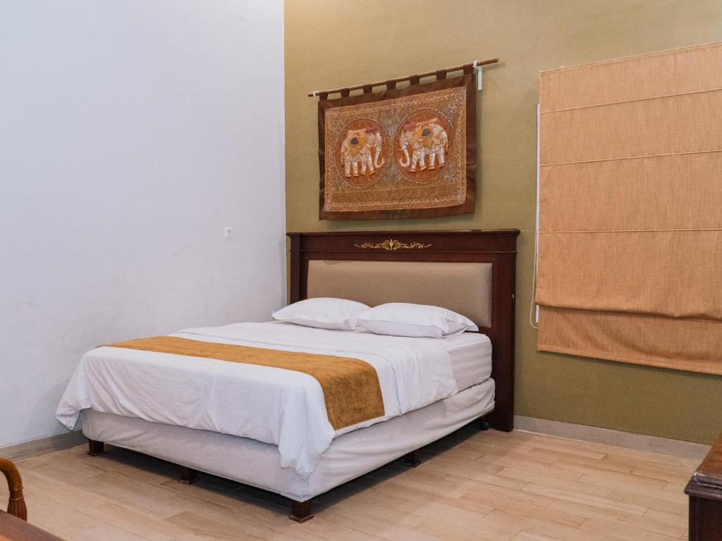 TM 16 Padang, Near Mentawai Fast & City Center, Padang