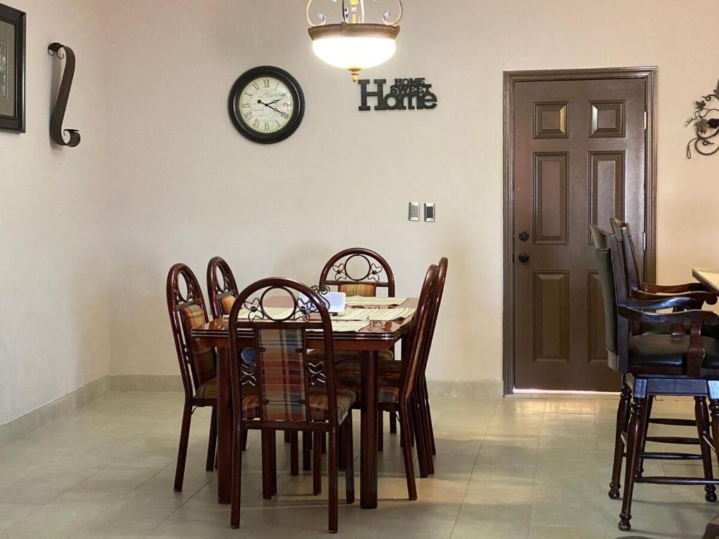 Casa Miguel Hidalgo 6 Bedroom, 4 Bath for 20 people - 2