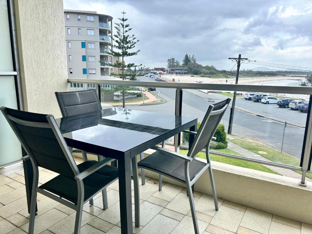 Beachpoint 101, Forster