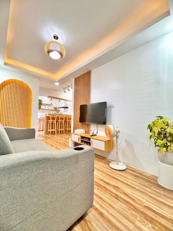 The Transient Pad Premium, Cabanatuan