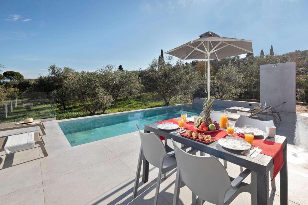 Theofania by Vintage Travel, Gouvia