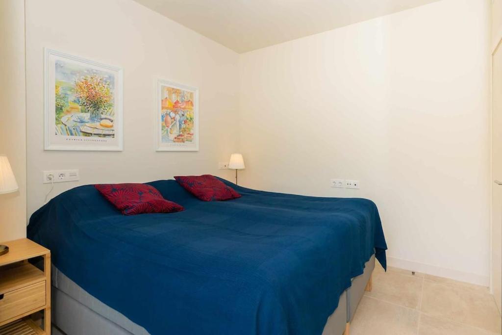 Heated pool and gym Premium apartment - 4
