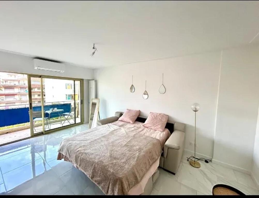 Studio moderne à Juan les Pins - 30 m² avec balcon - 3