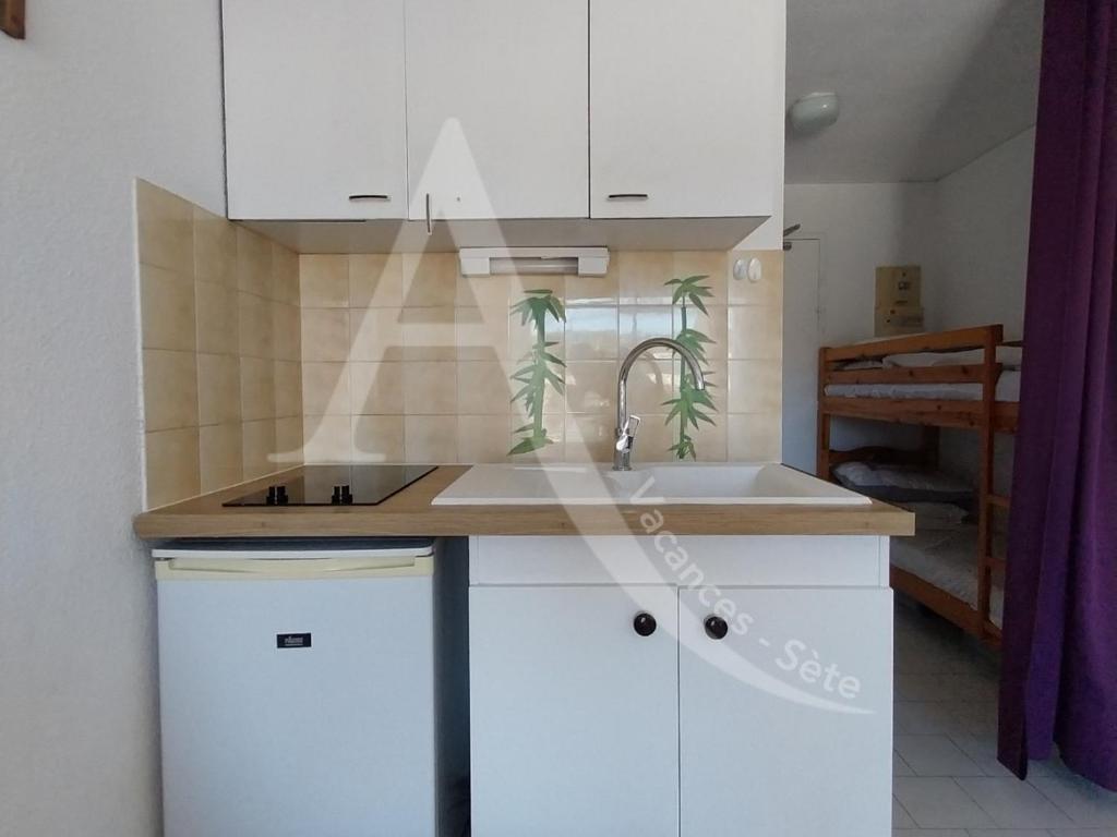 Studio avec terrasse a 2 min des plages a pied - 3