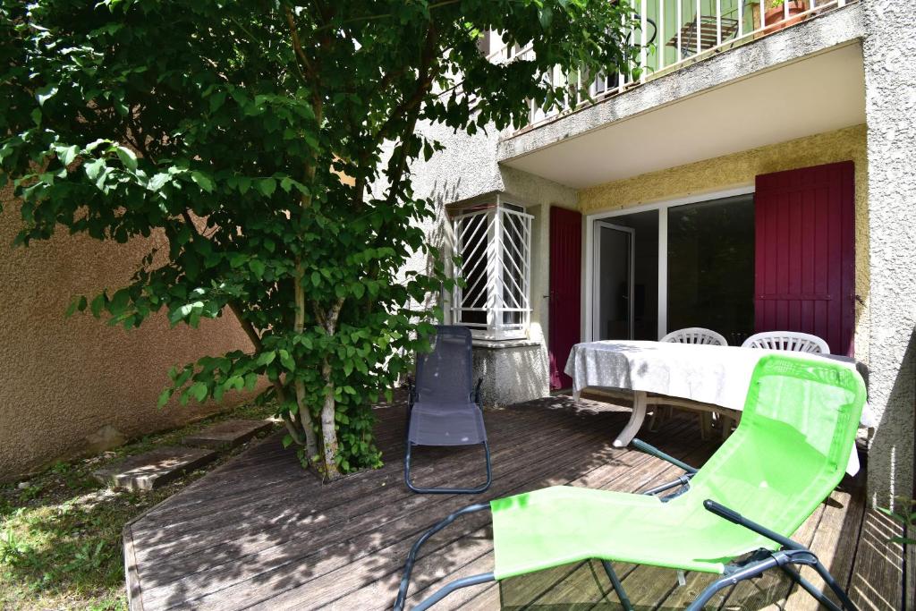 Escapade Provençale - T2 avec cuisine et terrase privée - 2