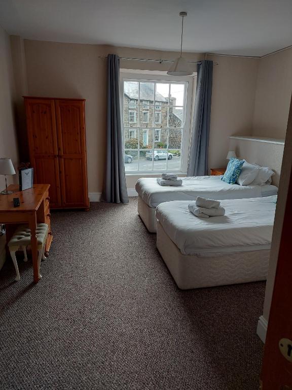 Y Pengwern, Ffestiniog