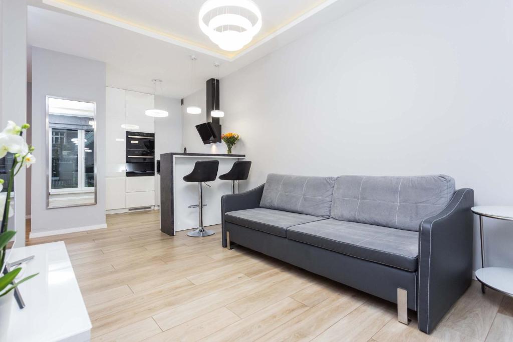 Apartment Nadwiślańska with Air Conditioning near Kazimierz by Noclegi Renters, Krakov