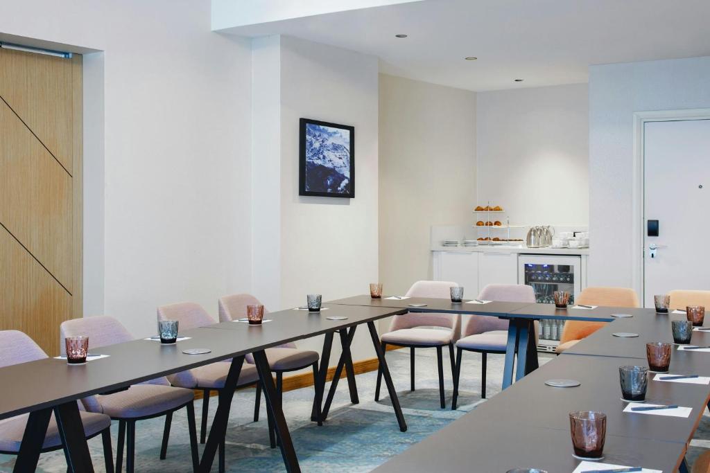 Toplantı odası / Geniş salon