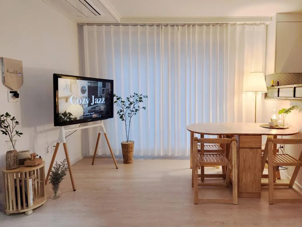 Home Woodsage, hotel in Seoul