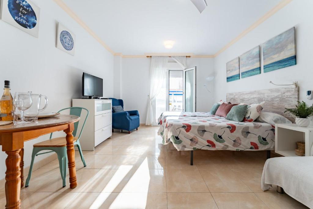 MalagaSuite El Levante Apartments - 2
