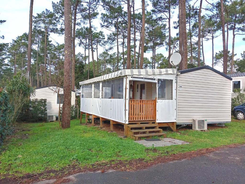 MH 468 LUMINOSA 3ch dont 1 suite parentale et 2sdb proche des activités dans camping 4 étoiles, Saint-Julien-en-Born