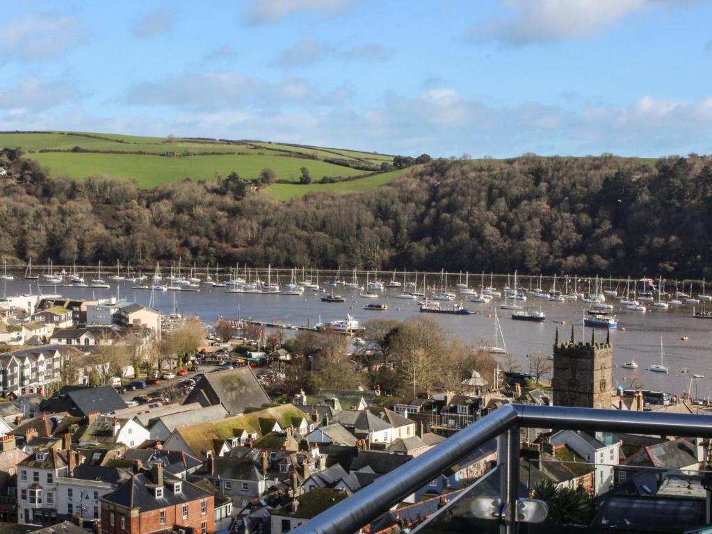 Windwhistle, Dartmouth