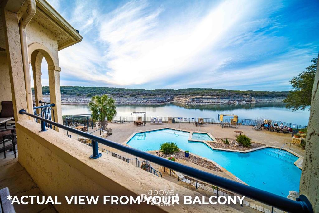 Your Happy Place, Lago Vista